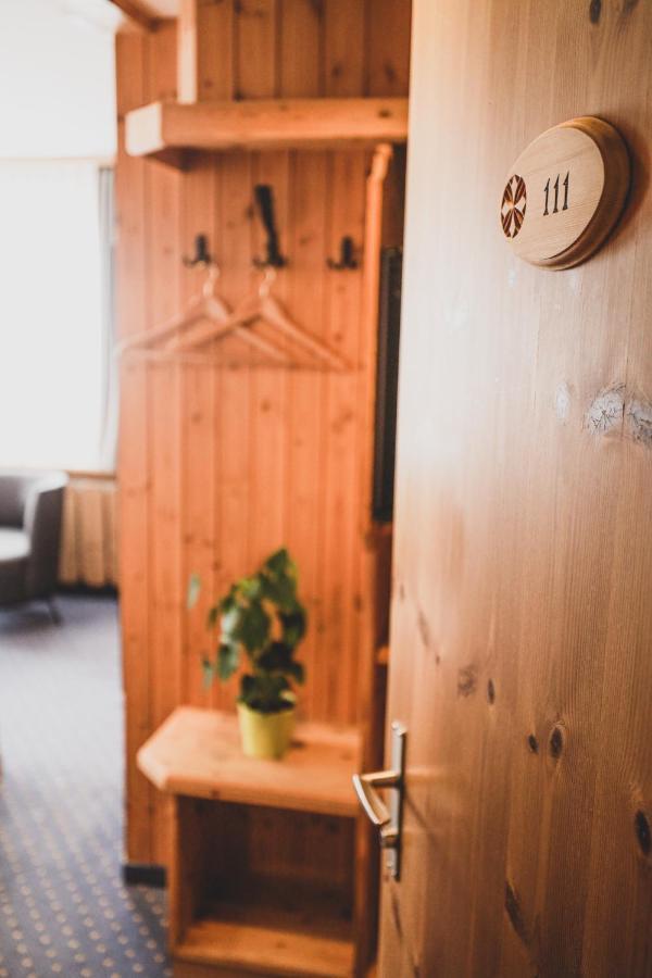 Hotel Sonnenhalde, Arosa Extérieur photo